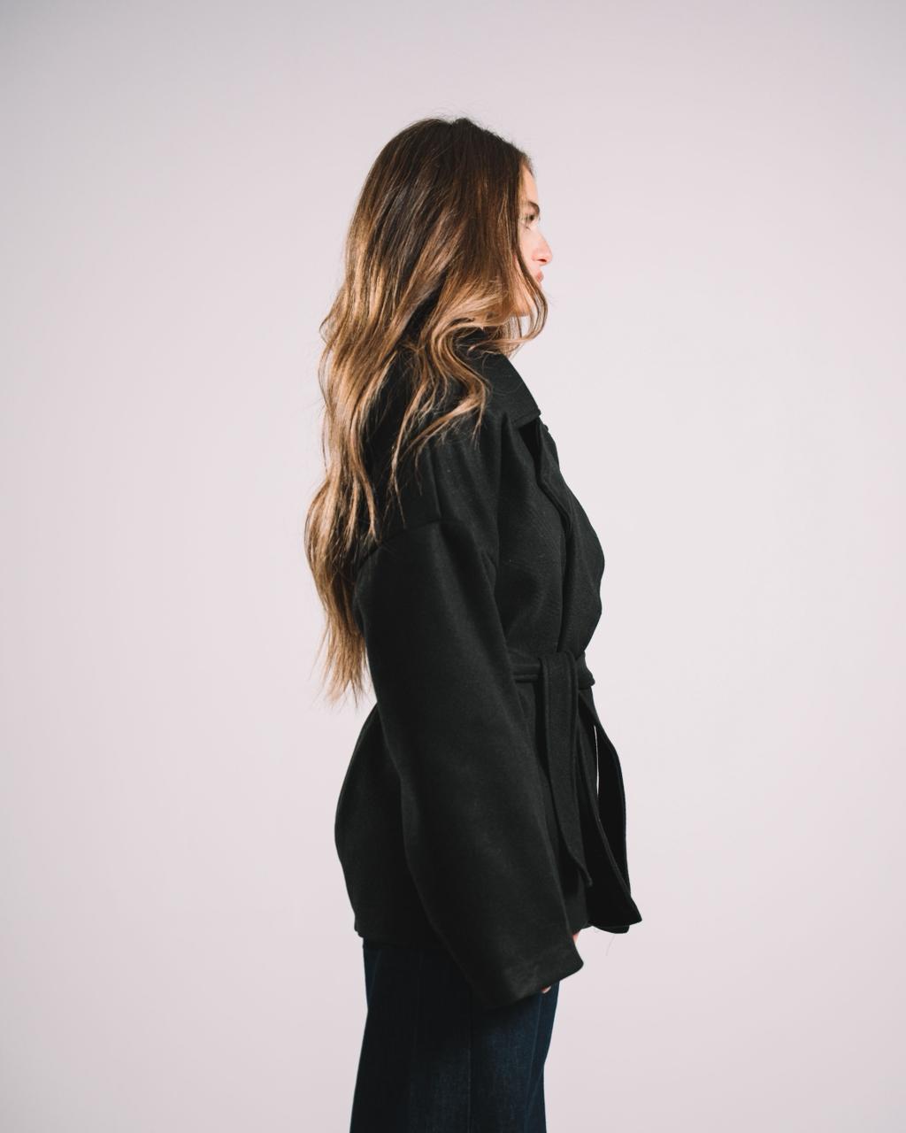THE BLACK SOFT BELT COAT