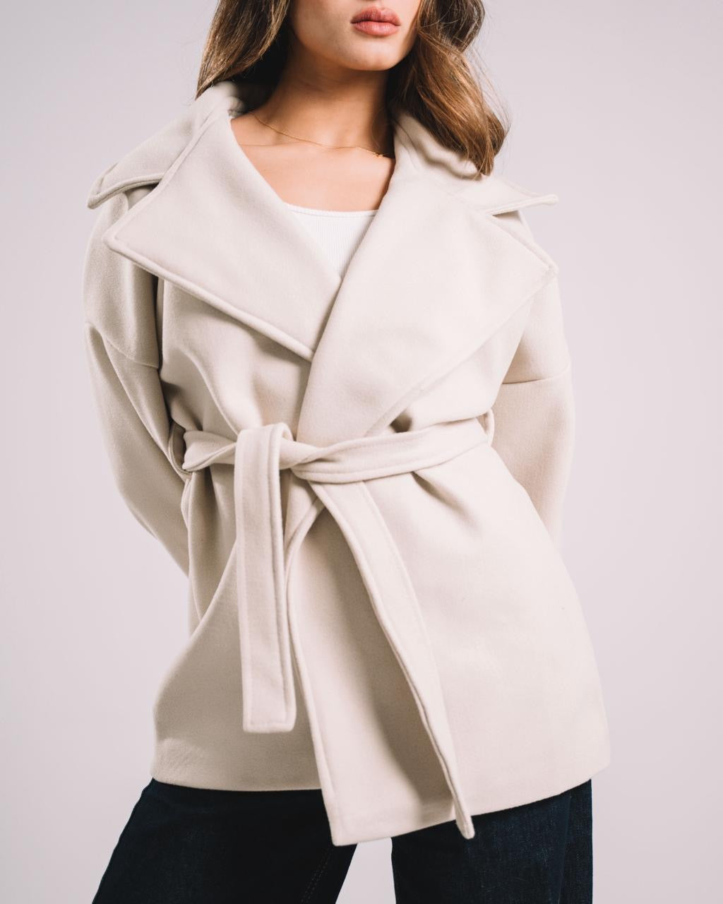 THE BEIGE SOFT BELT COAT