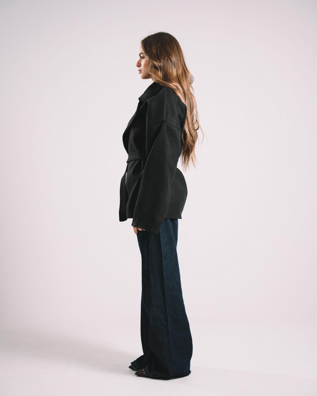 THE BLACK SOFT BELT COAT