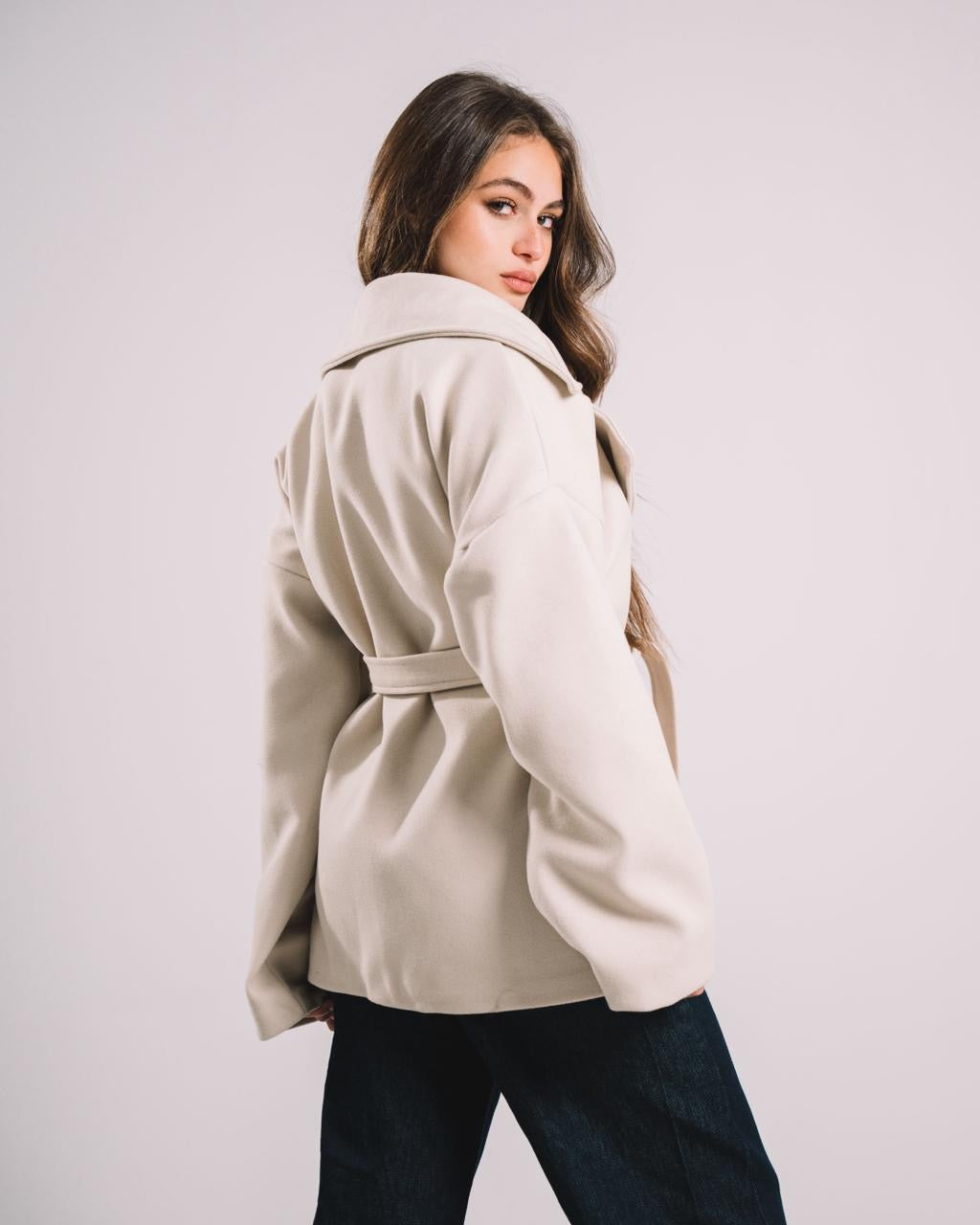 THE BEIGE SOFT BELT COAT