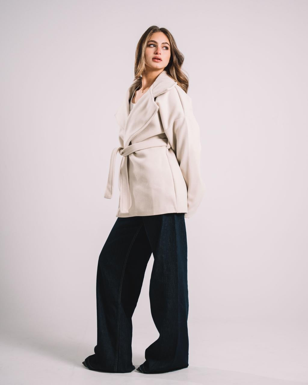 THE BEIGE SOFT BELT COAT